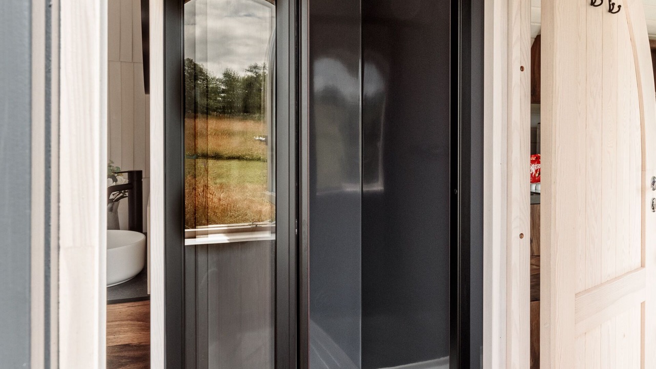 Photo of Bathroom in Cymau