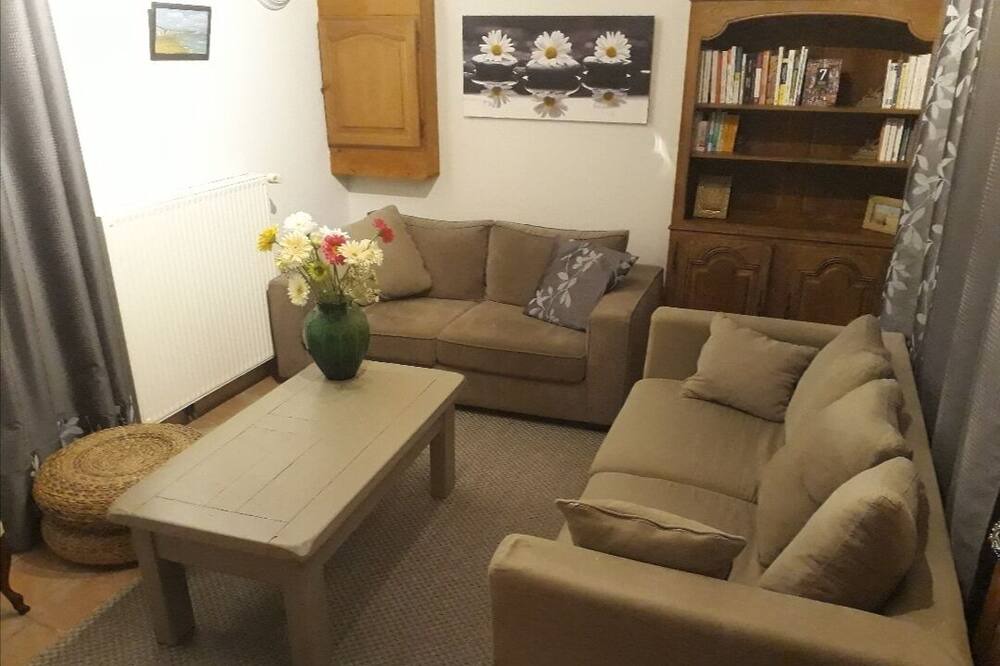 Photo of Livingroom in Manneville-es-Plains