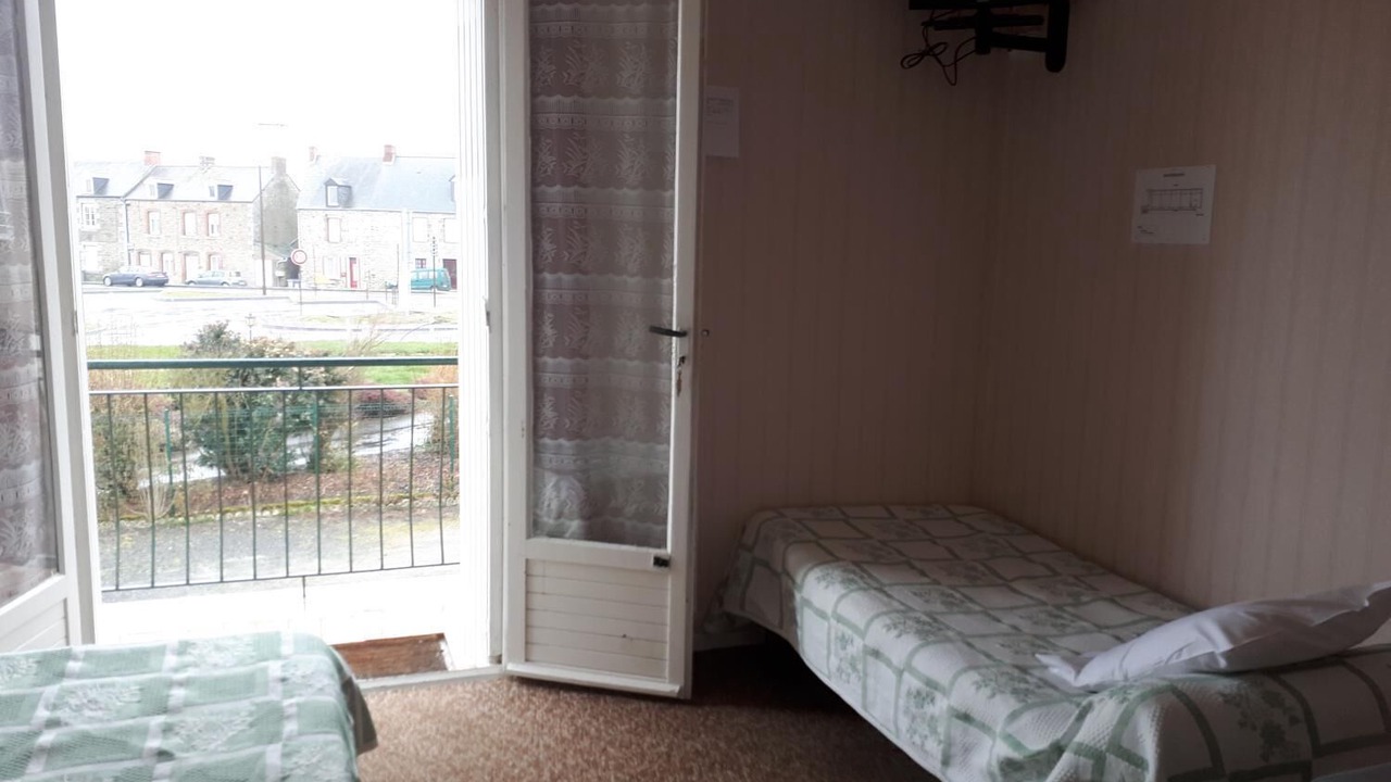 Photo of Bathroom in Pontorson