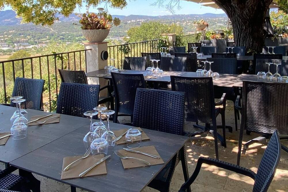 Photo of Patio Balcony in Le Plan-de-Grasse