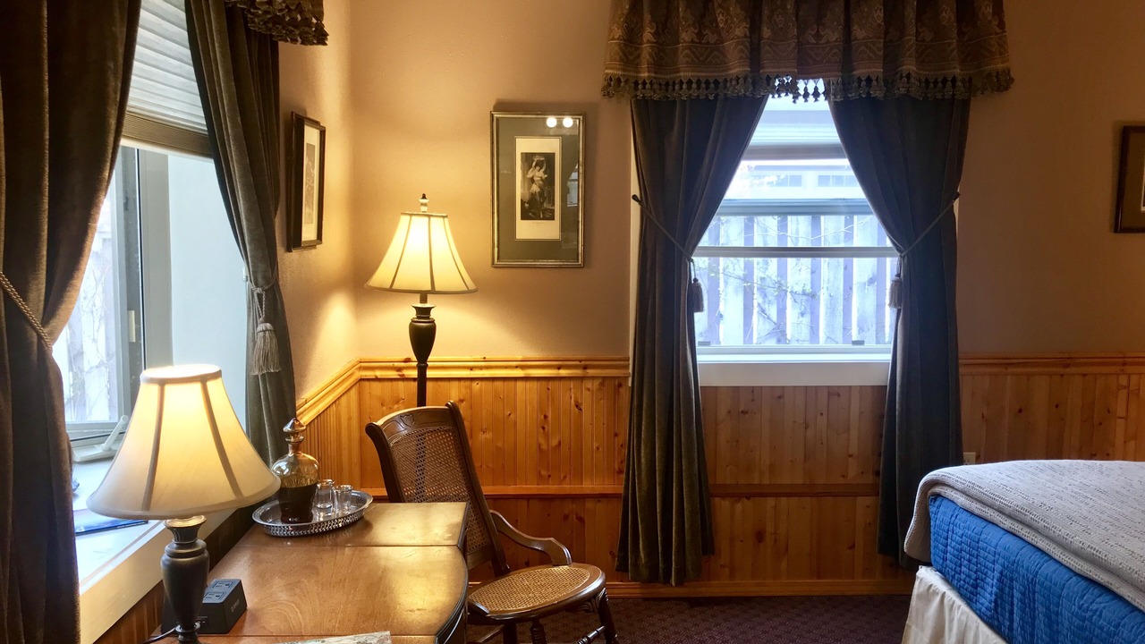 Photo of Bedroom in Ashland