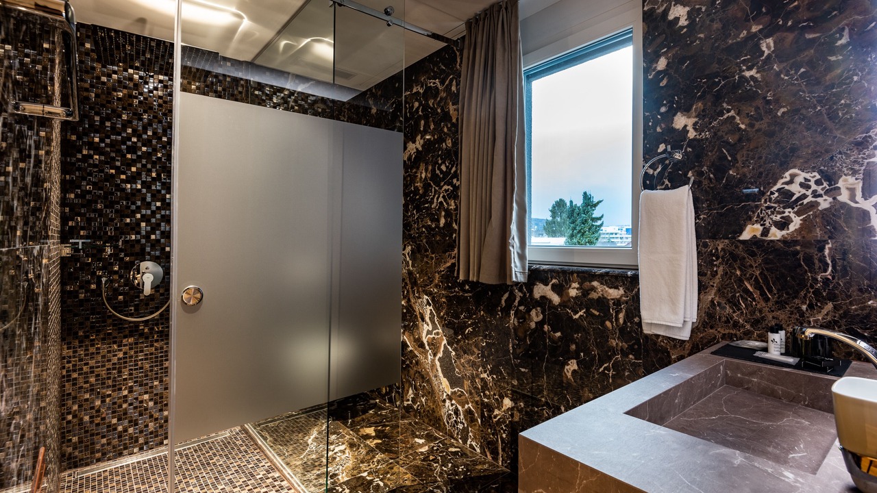 Photo of Bathroom in Glattbrugg