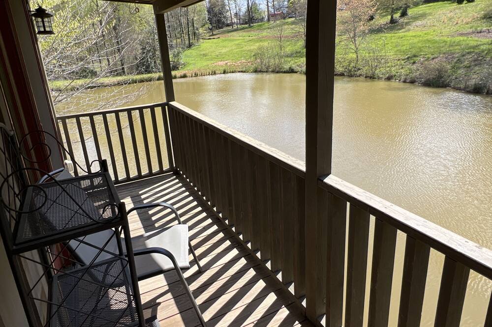 Photo of Patio Balcony in Rutherfordton