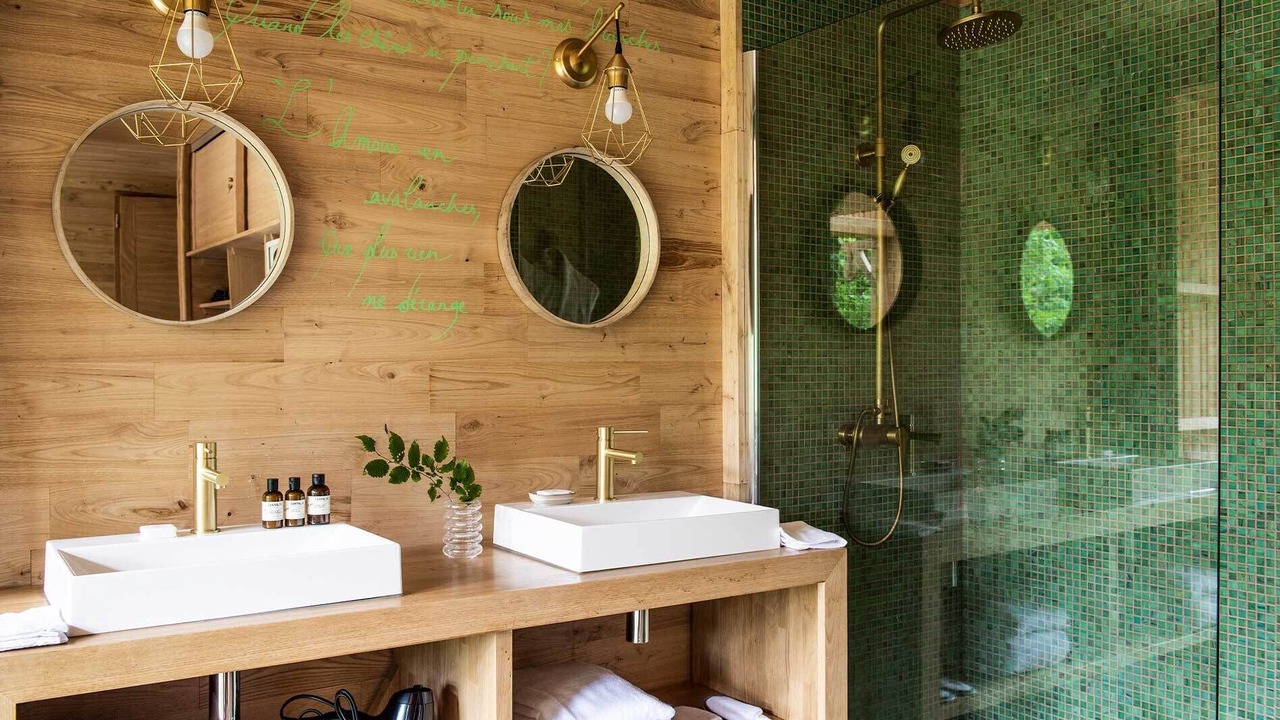 Photo of Bathroom in Esvres