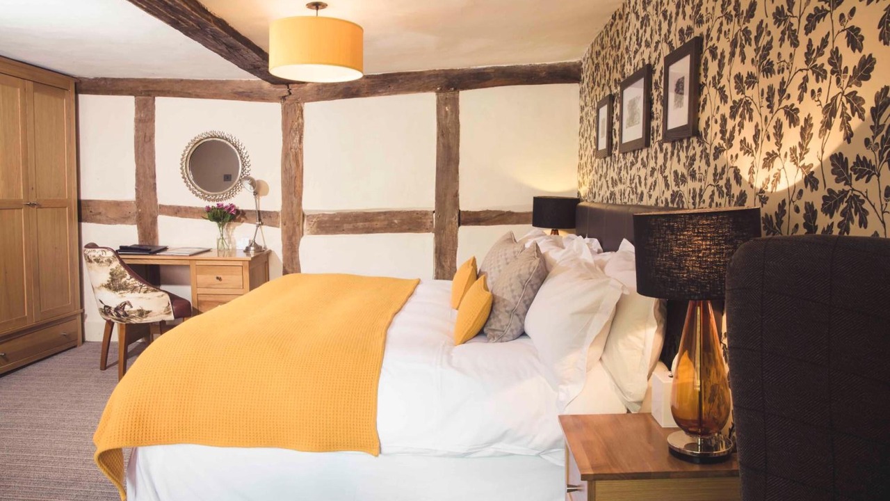 Photo of Others in Eashing