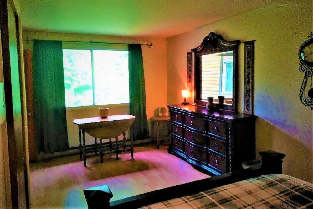 Photo of Bedroom in Saint-Samuel