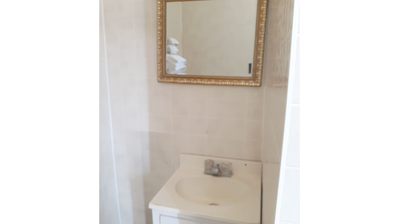 Photo of Bathroom in Durant