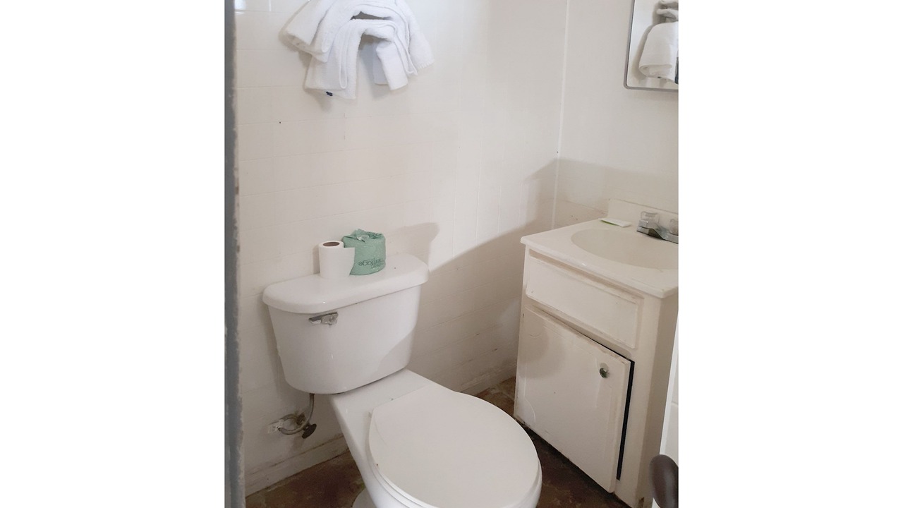 Photo of Bathroom in Durant