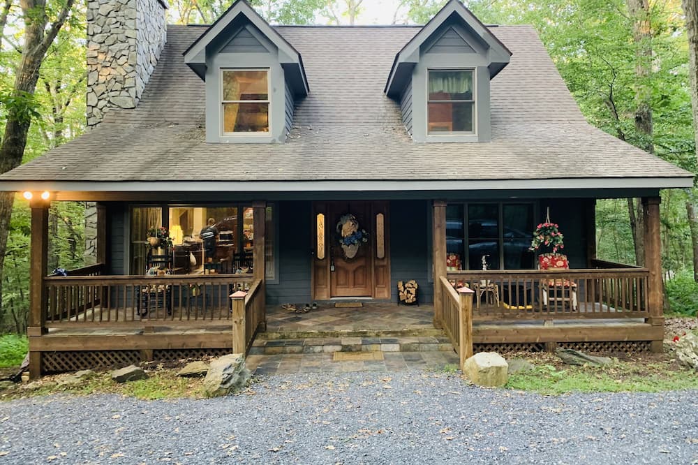 Photo of Outdoor in Chestnut Springs