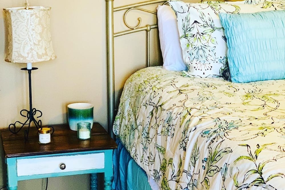 Photo of Bedroom in Chestnut Springs