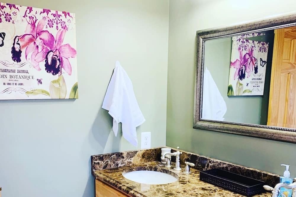 Photo of Bathroom in Chestnut Springs