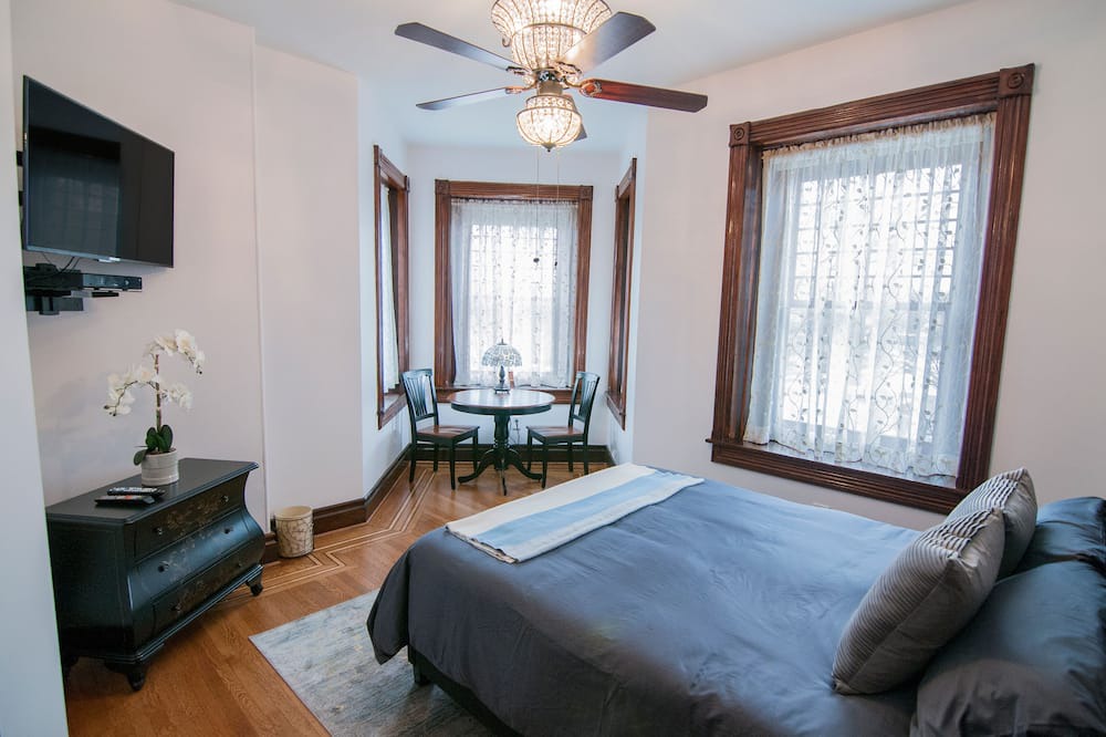 Photo of Bedroom in Conshohocken