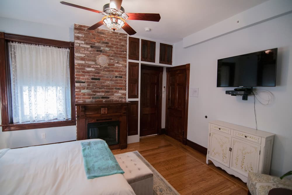 Photo of Bedroom in Conshohocken