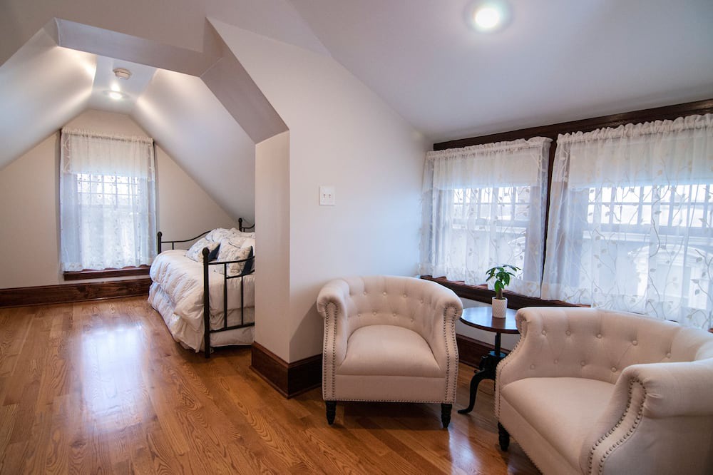 Photo of Bedroom in Conshohocken