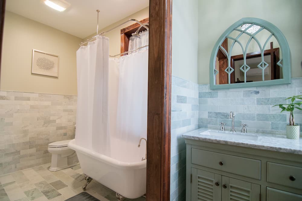 Photo of Bathroom in Conshohocken