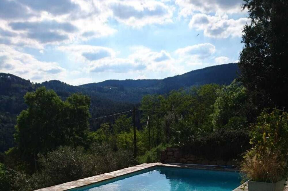 Photo of Outdoor in Saint-Andre-Lachamp