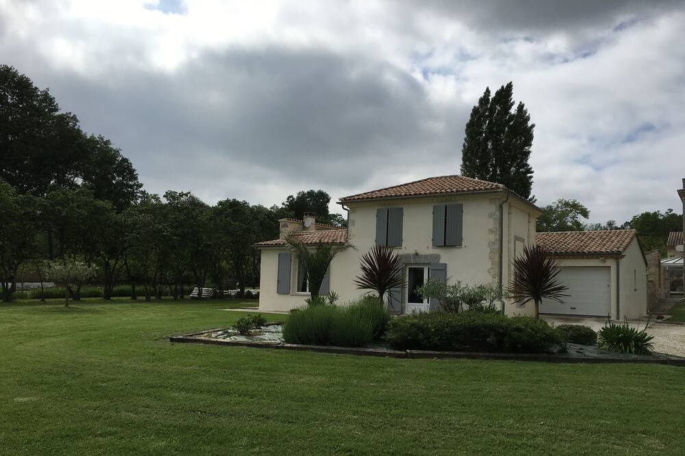 Photo of Outdoor in Clairac
