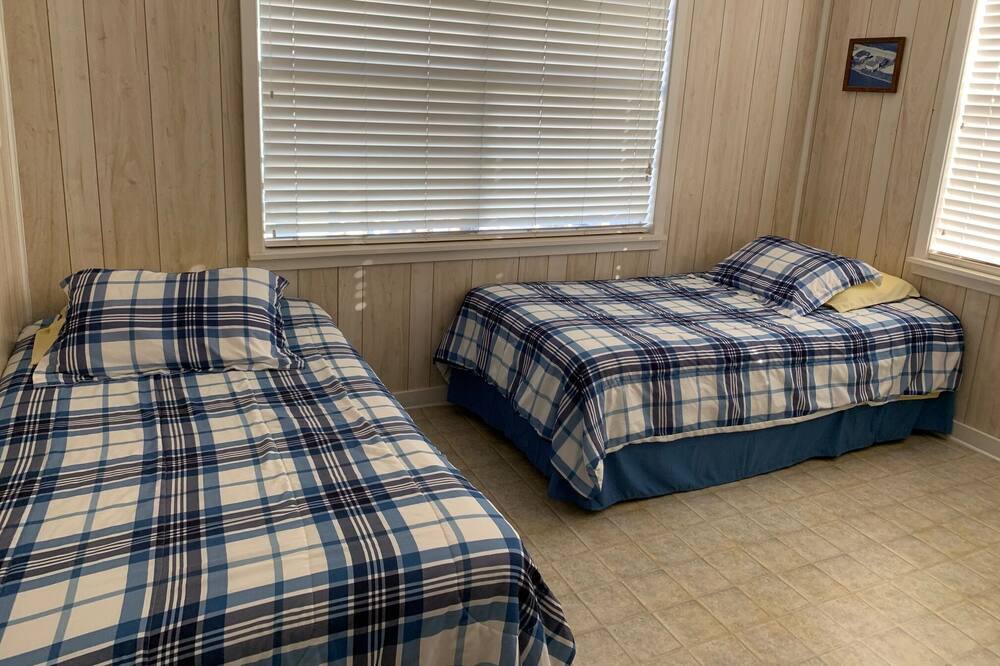 Photo of Bedroom in Elmaton
