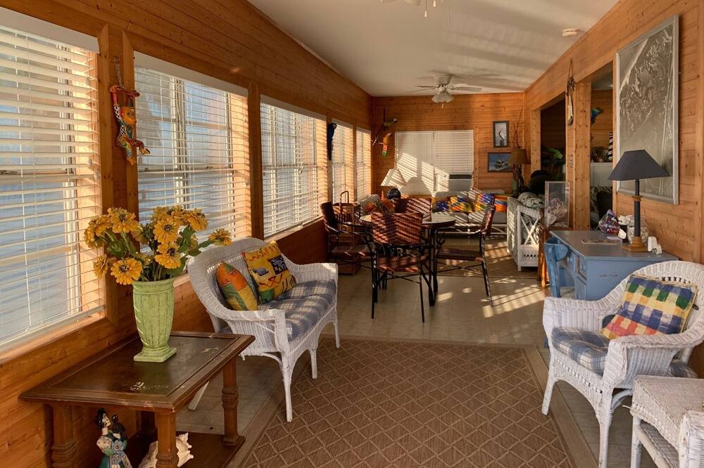 Photo of Livingroom in Elmaton