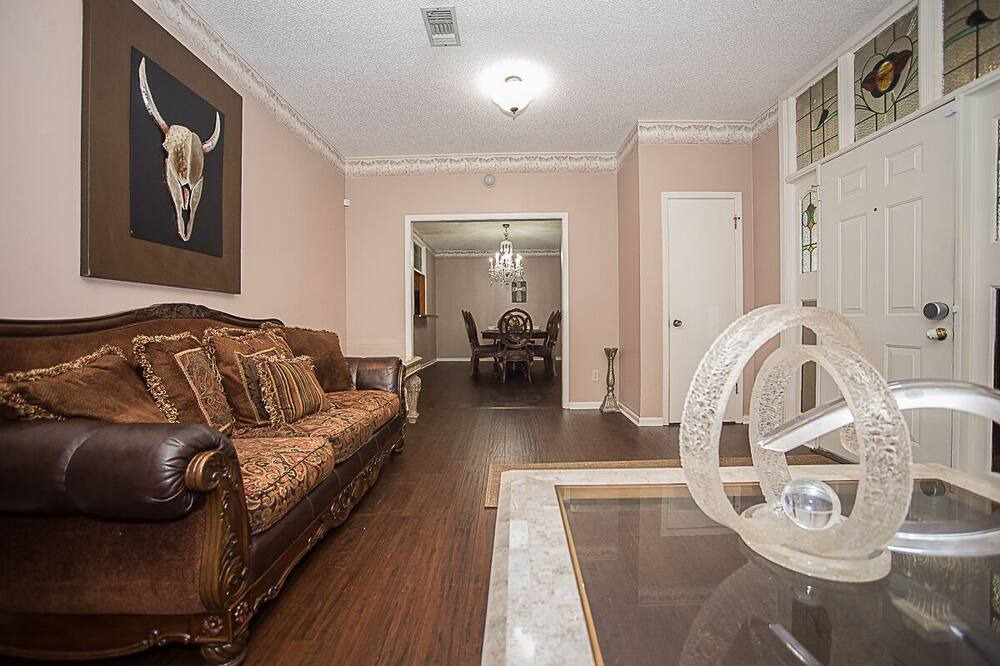 Photo of Livingroom in Ruston