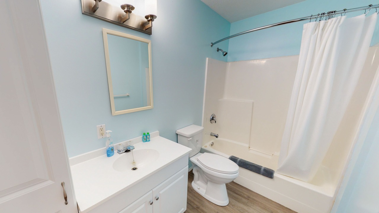 Photo of Bathroom in Fort Qu'Appelle
