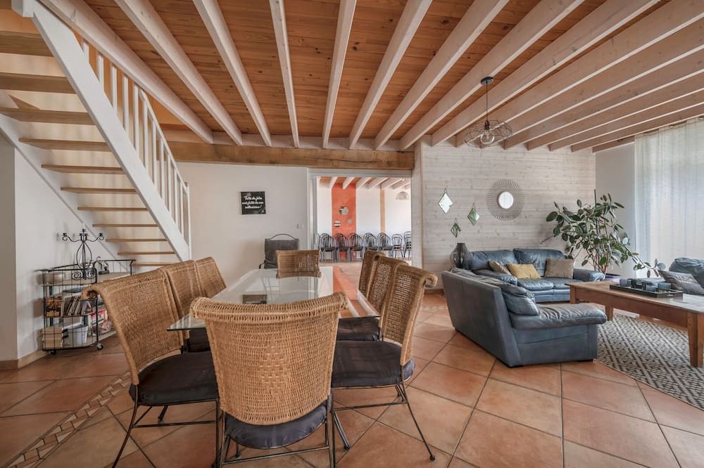Photo of Livingroom in Saint-Gildas-des-Bois