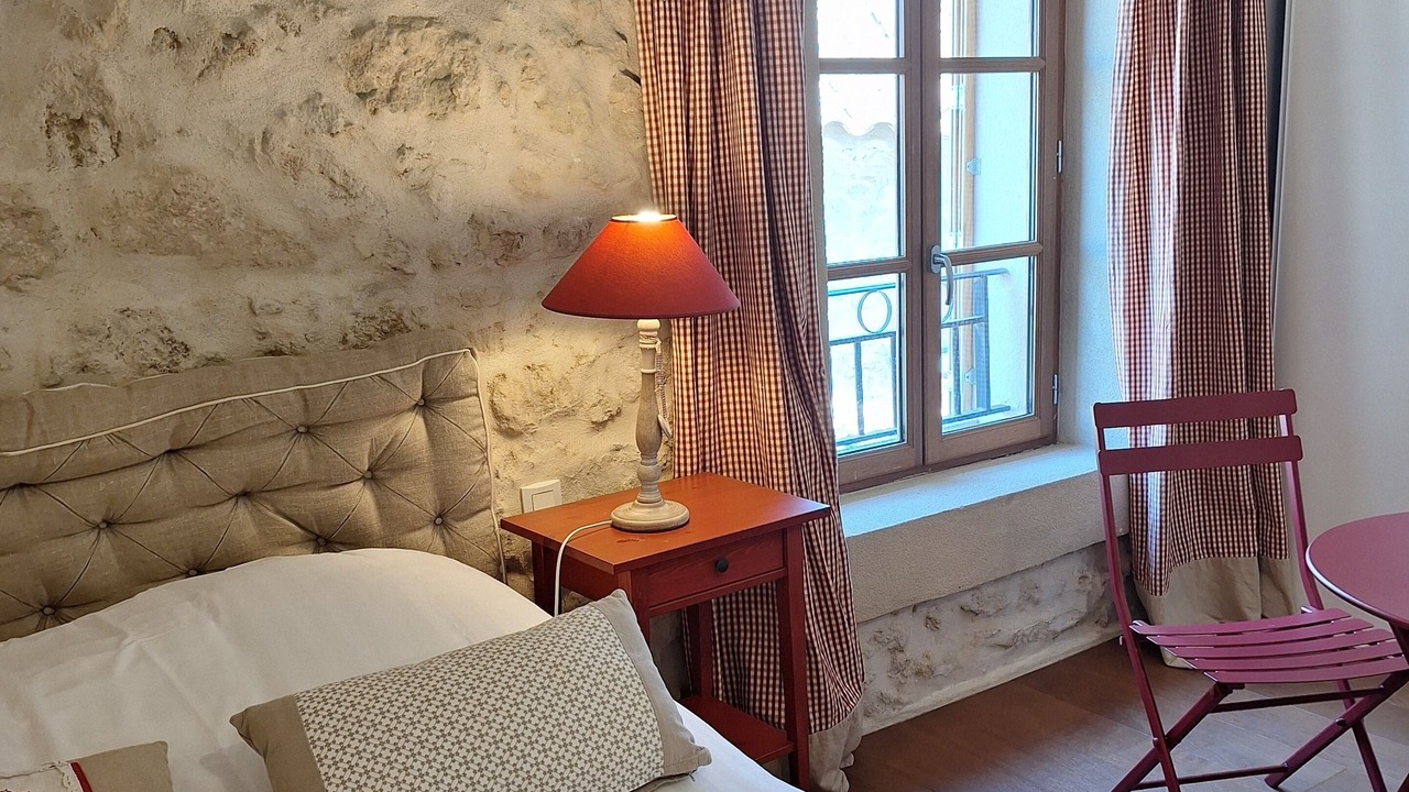 Photo of Bedroom in Ouveillan