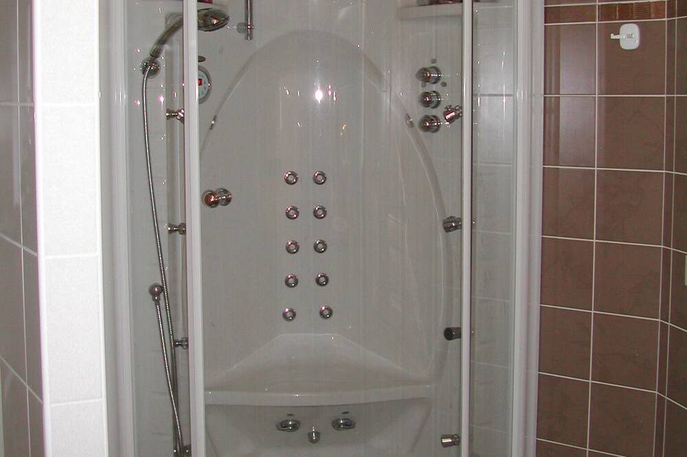 Photo of Bathroom in Soreze