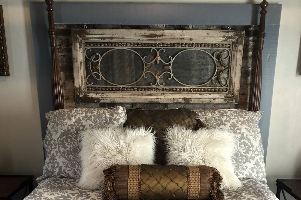 Photo of Bedroom in Lexington
