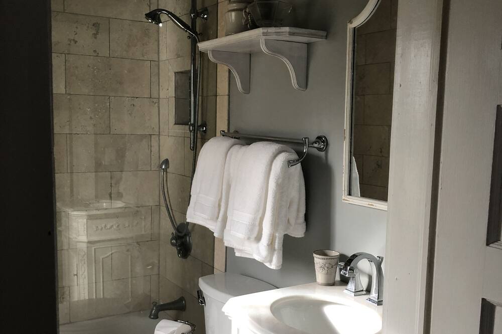 Photo of Bathroom in Lexington