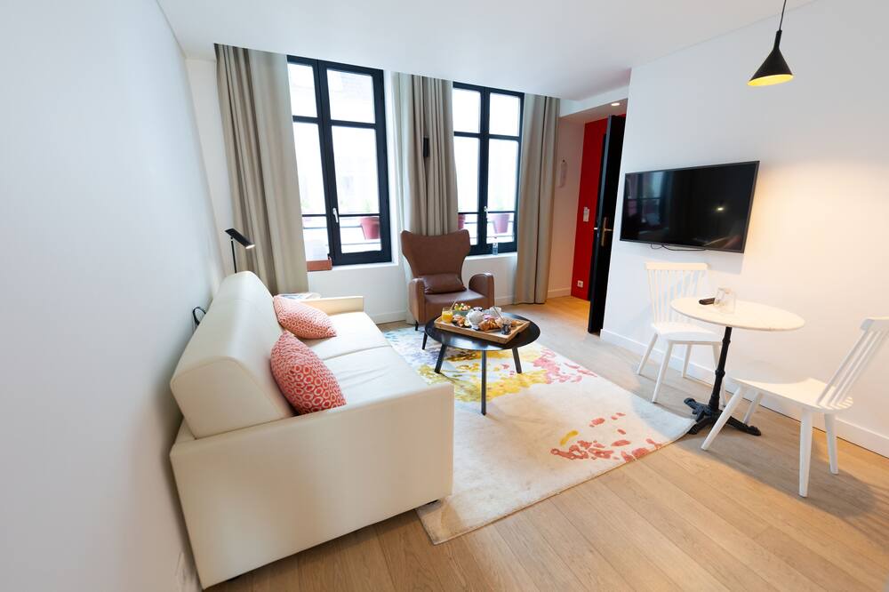 Photo of Others in Arras