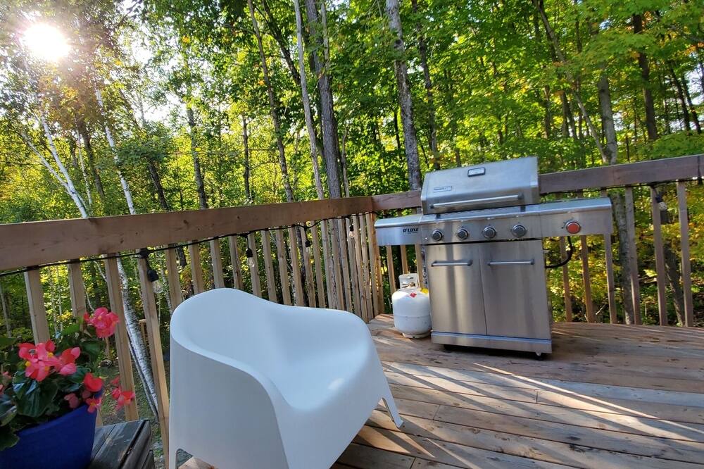 Photo of Patio Balcony in Val-des-Monts