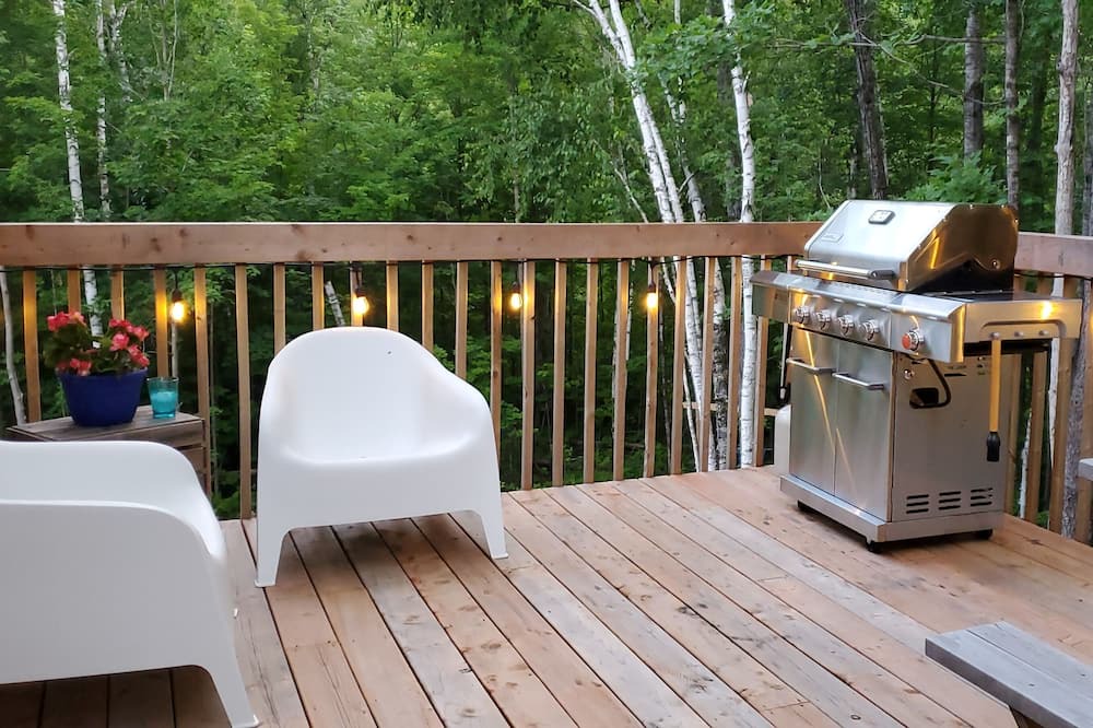 Photo of Patio Balcony in Val-des-Monts