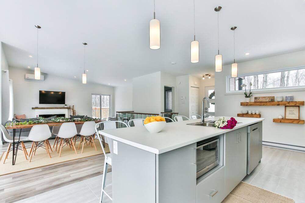 Photo of Kitchen in Val-des-Monts