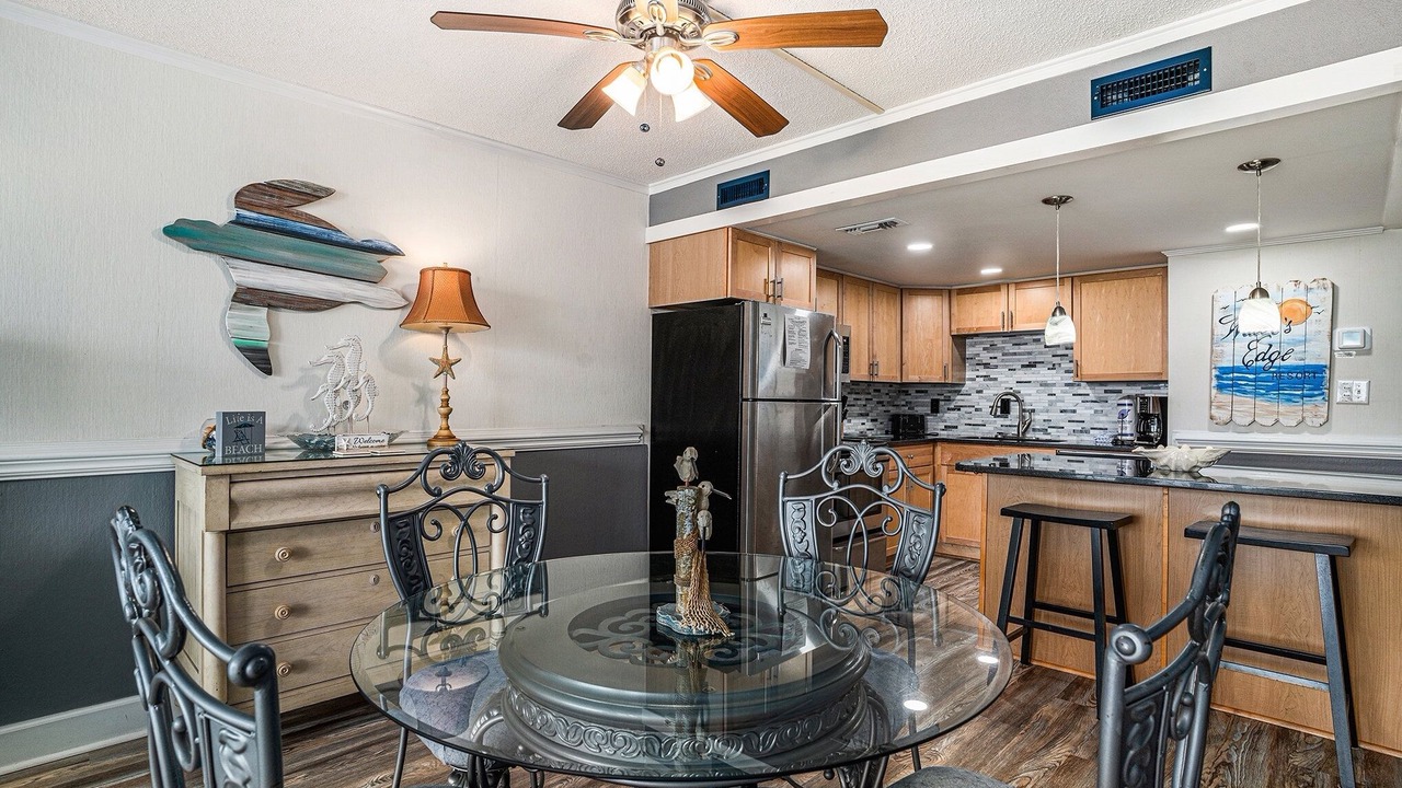 Photo of Kitchen in Garden City