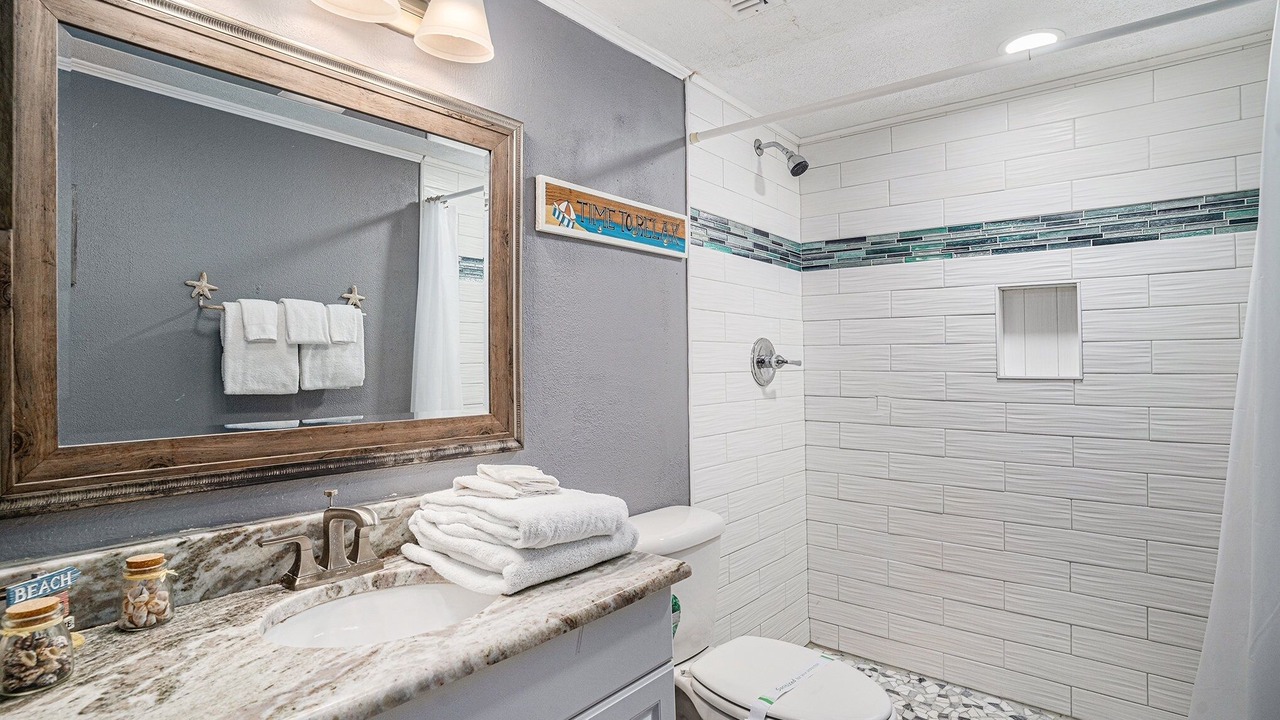Photo of Bathroom in Garden City