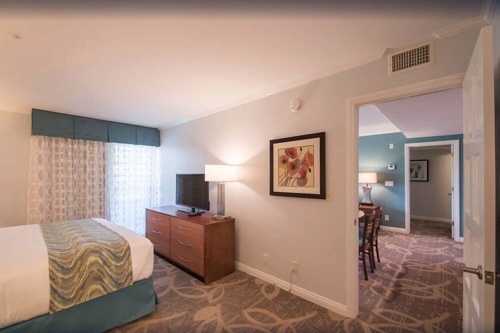 Photo of Bedroom in Solana Beach