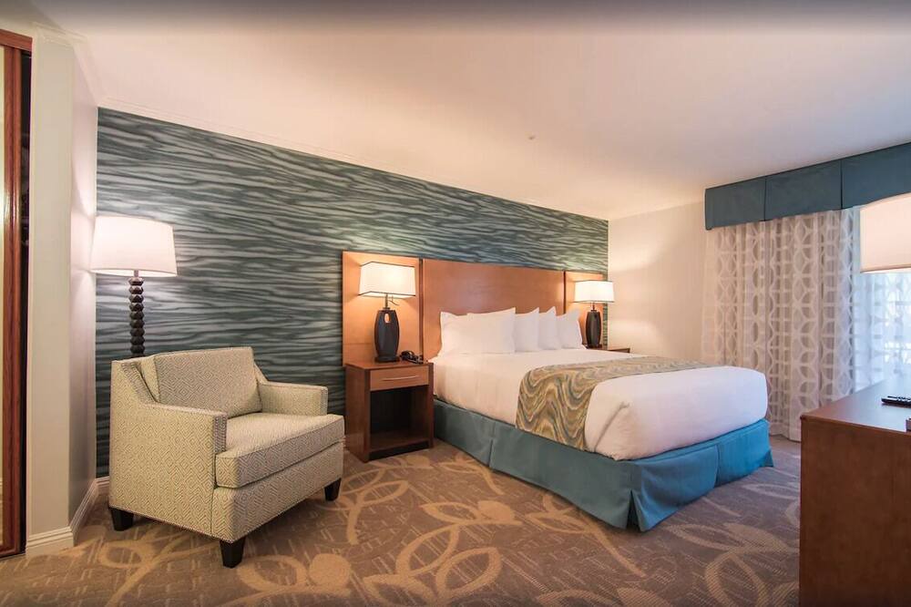 Photo of Bedroom in Solana Beach