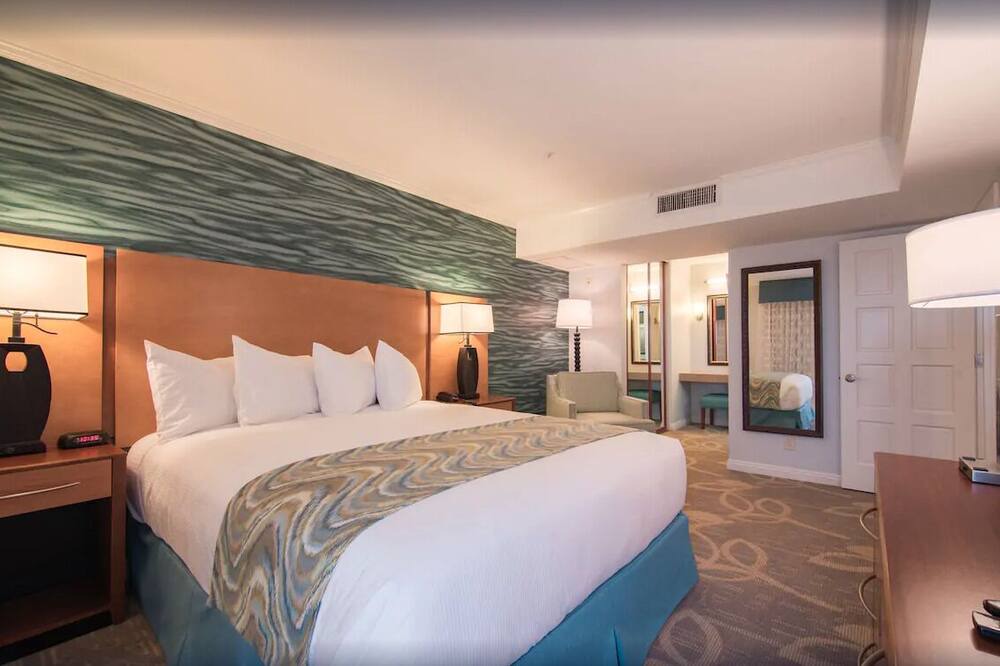 Photo of Bedroom in Solana Beach
