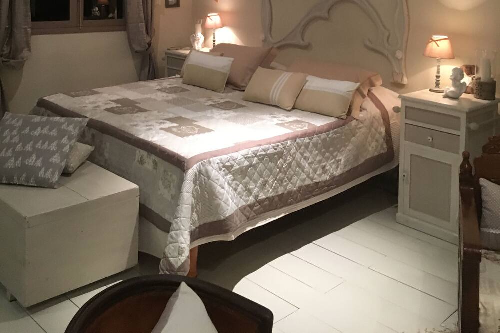 Photo of Bedroom in Montserrat