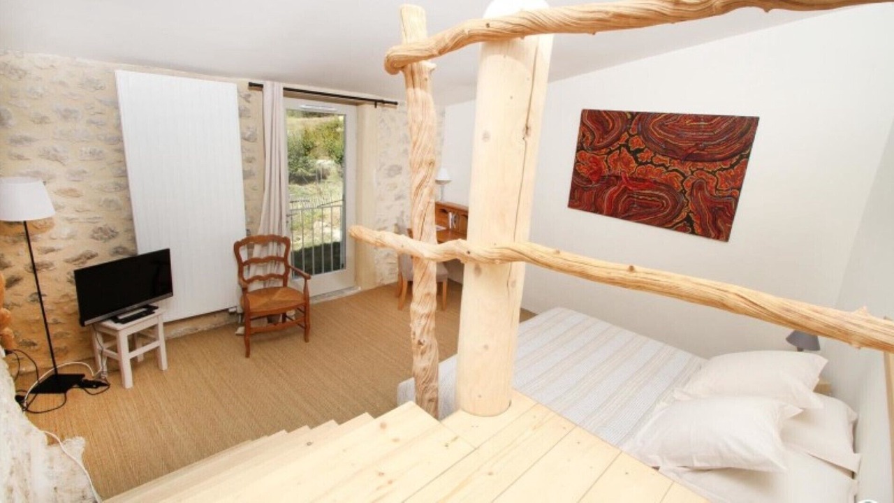 Photo of Others in Arpavon