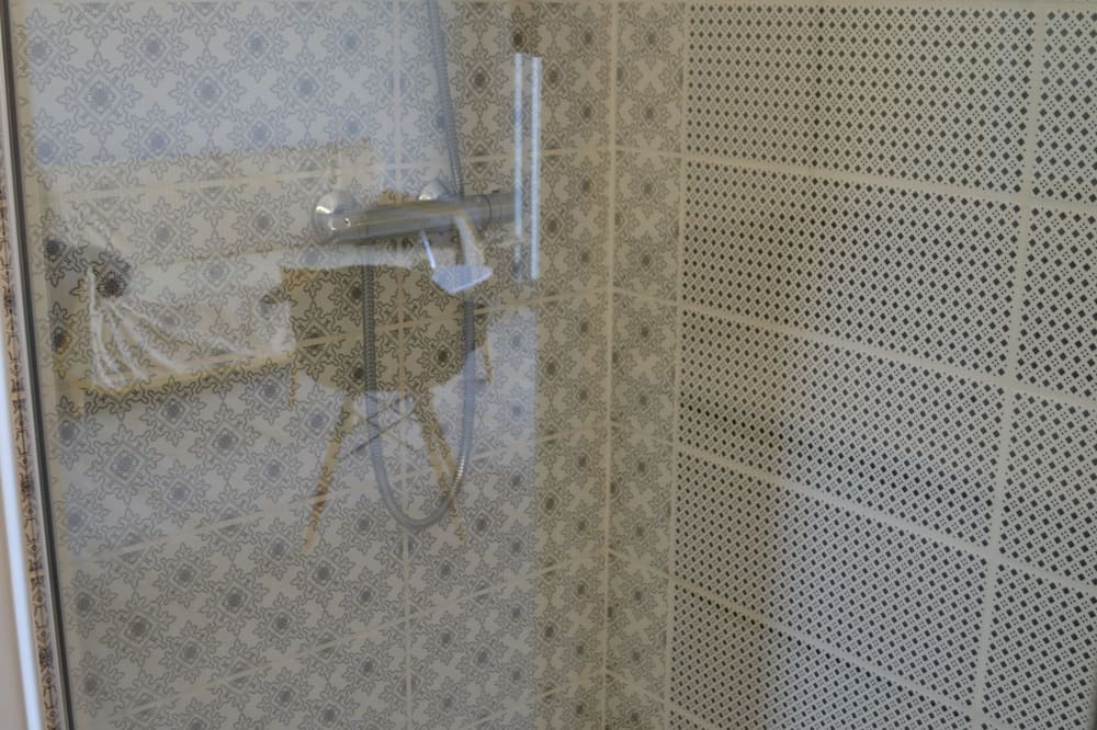 Photo of Bathroom in Verruyes