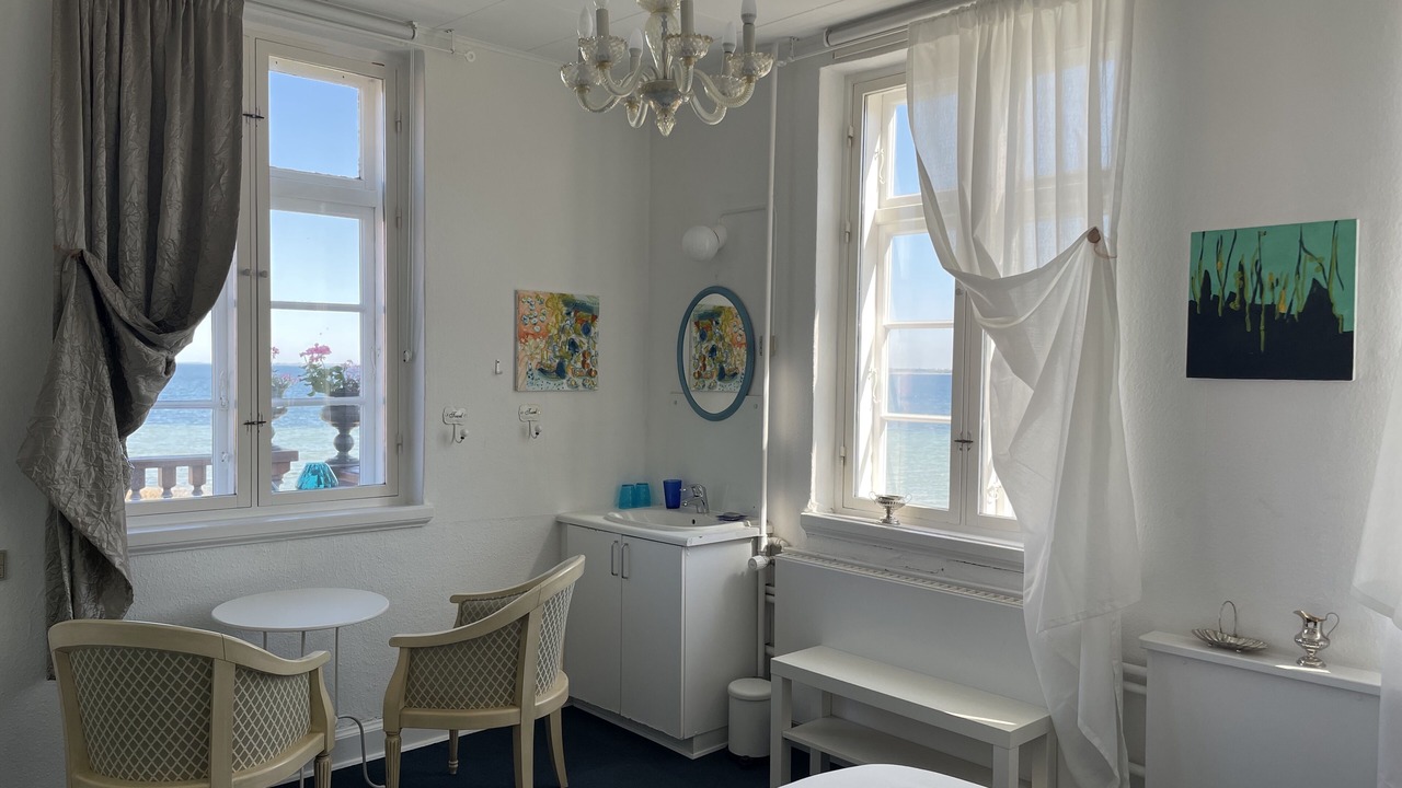 Photo of Bathroom in Aeroskobing