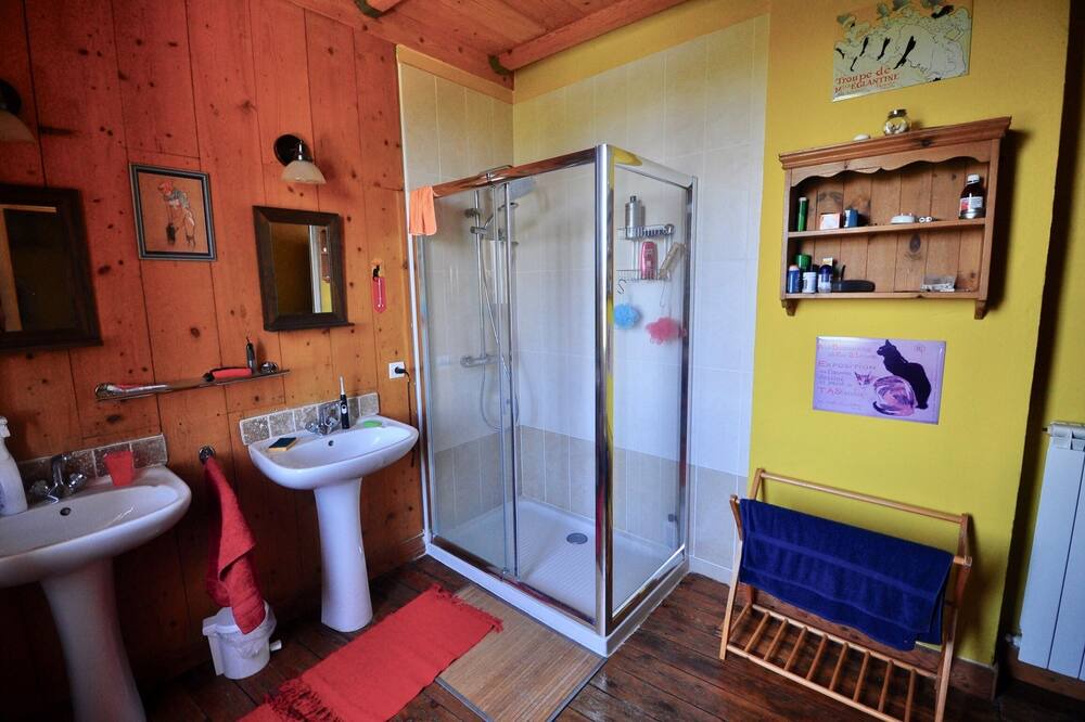 Photo of Bathroom in La Cassaigne