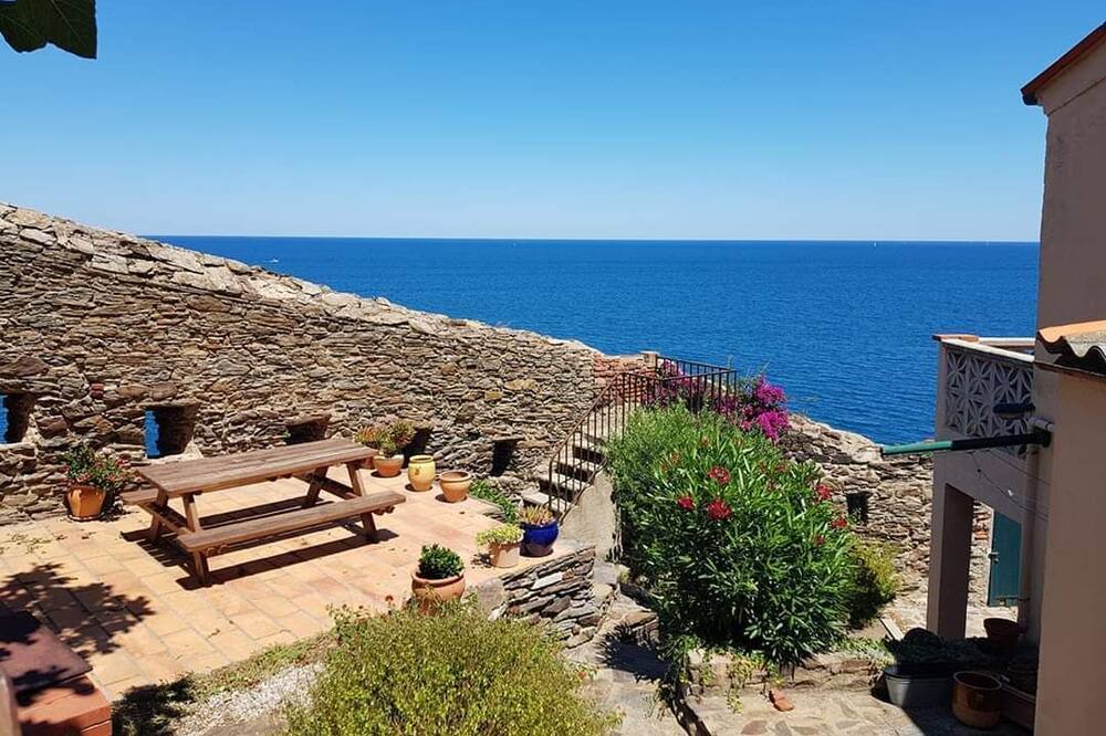 Photo of Patio Balcony in Fontjoncouse