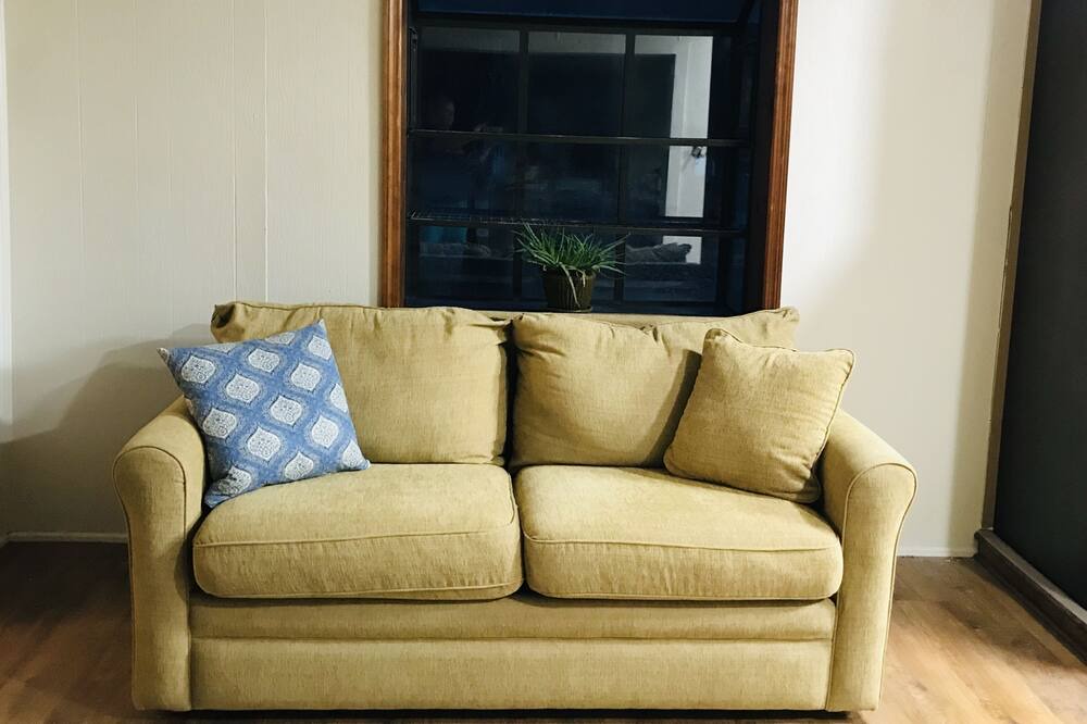 Photo of Livingroom in West Point