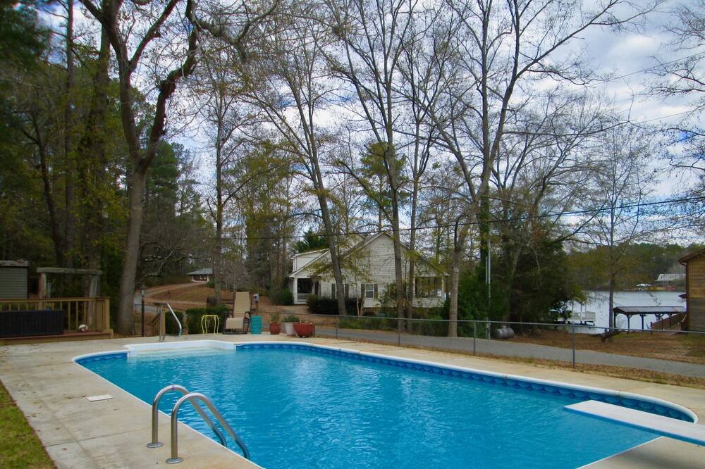 Photo of Outdoor in West Point