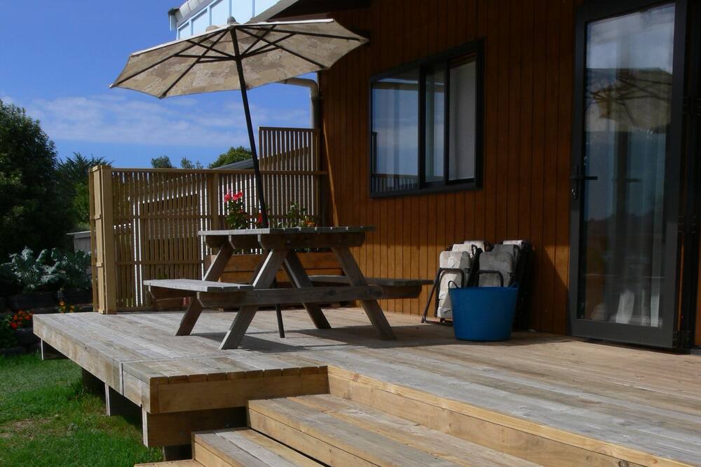 Photo of Patio Balcony in Tokomaru Bay