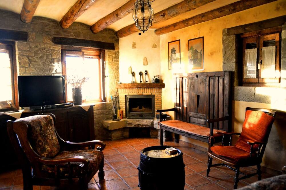 Photo of Livingroom in Artieda