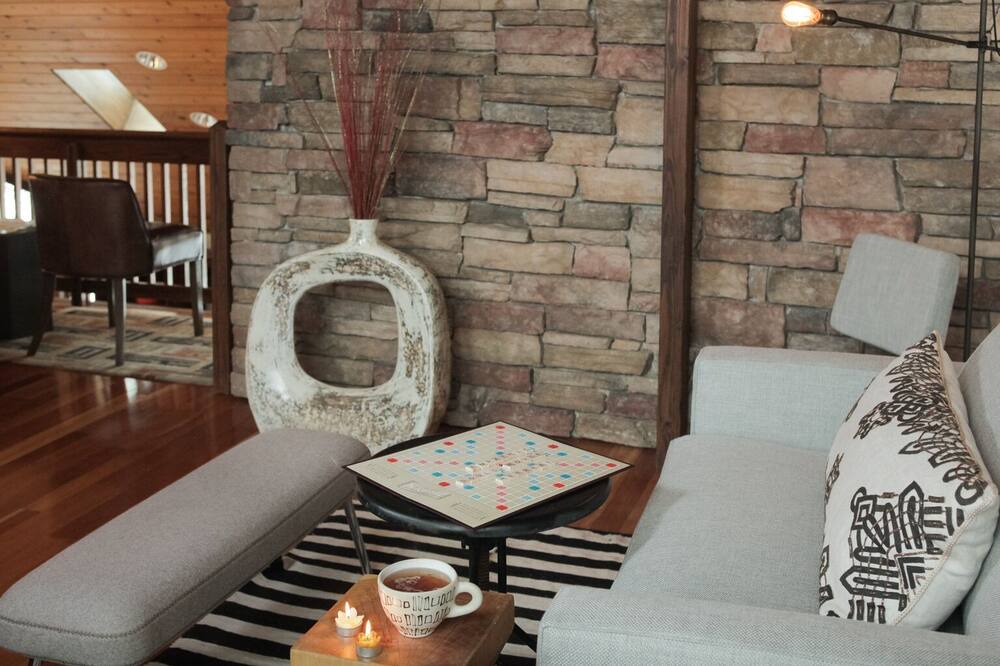 Photo of Livingroom in Gardiner